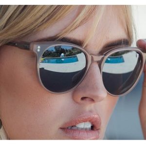NWT RAEN Norie sunglasses
